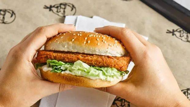 新冠病毒使更多人开始接受肉类替代品首款纯素午餐肉将在麦当劳280家
